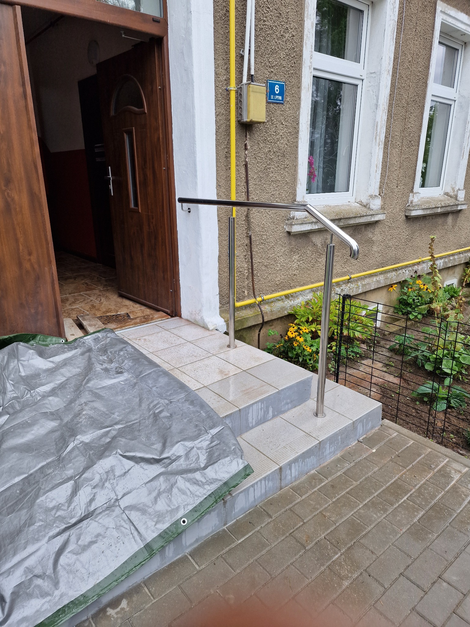 Szybki wyjazd i montaż balustrady