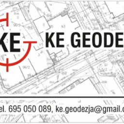 Skan mapy geodezyjnej z naniesionymi danymi pomiarowymi i logo firmy geodezyjnej z Bytowa, zawierający numer telefonu i adres e-mail.