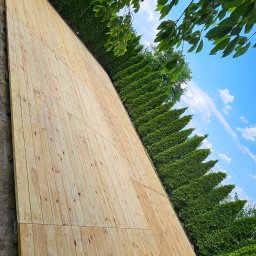 Zeszlifowany i odnowiony taras. 