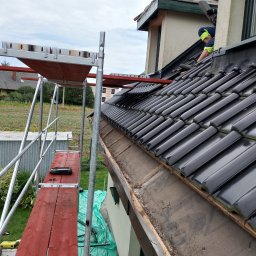 Zaki Trans - Montaż rynien u okapów