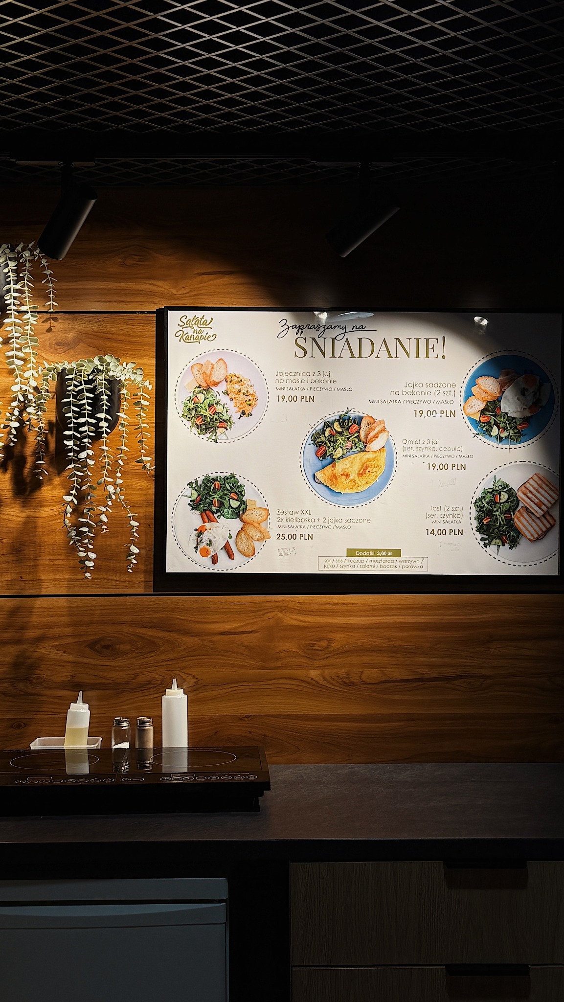 śniadania przygotowywane na miejscu w naszych bistro