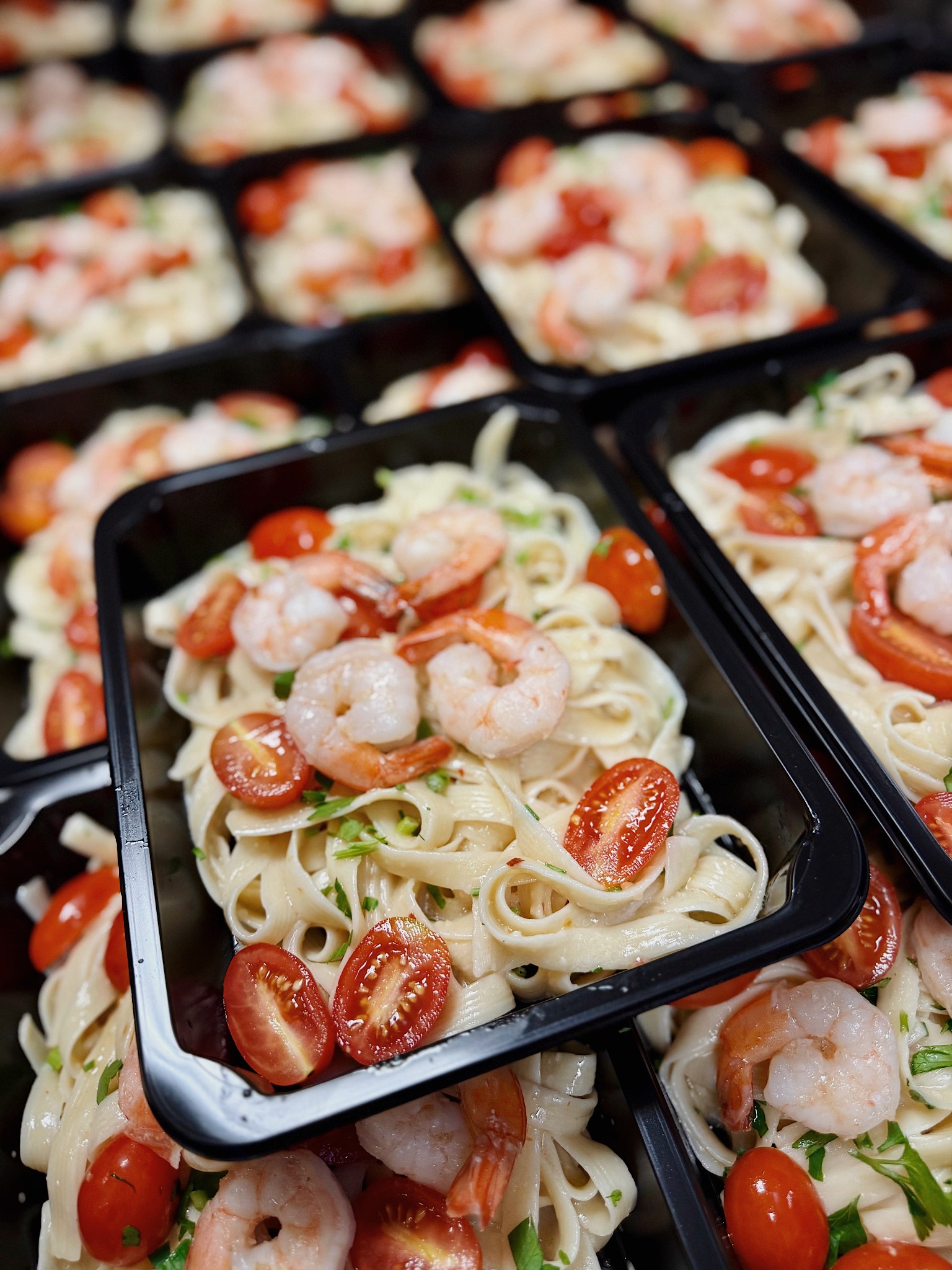 makaron aglio e olio z krewetkami