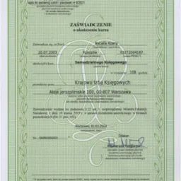 Skan zaświadczenia o ukończeniu kursu Samodzielnego Księgowego wydanego przez Krajową Izbę Księgowych w Warszawie dla Natalii Rżany, z datą 01.03.2023.