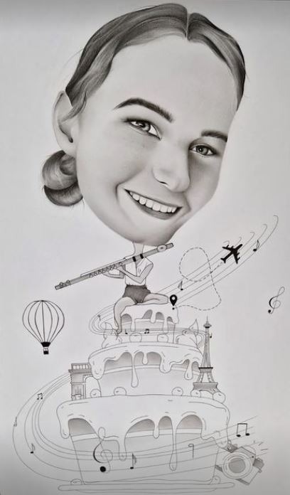 Ręcznie rysowany portret-karykatura z motywami podróżniczymi i muzycznymi, wykonany w Białej, przedstawiający uśmiechniętą kobietę grającą na flecie, siedzącą na torcie z elementami Paryża...