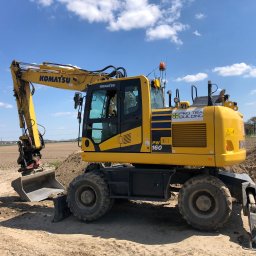 Baza własnego sprzętu zapewnia terminowość oraz realizację najtrudniejszych zleceń.