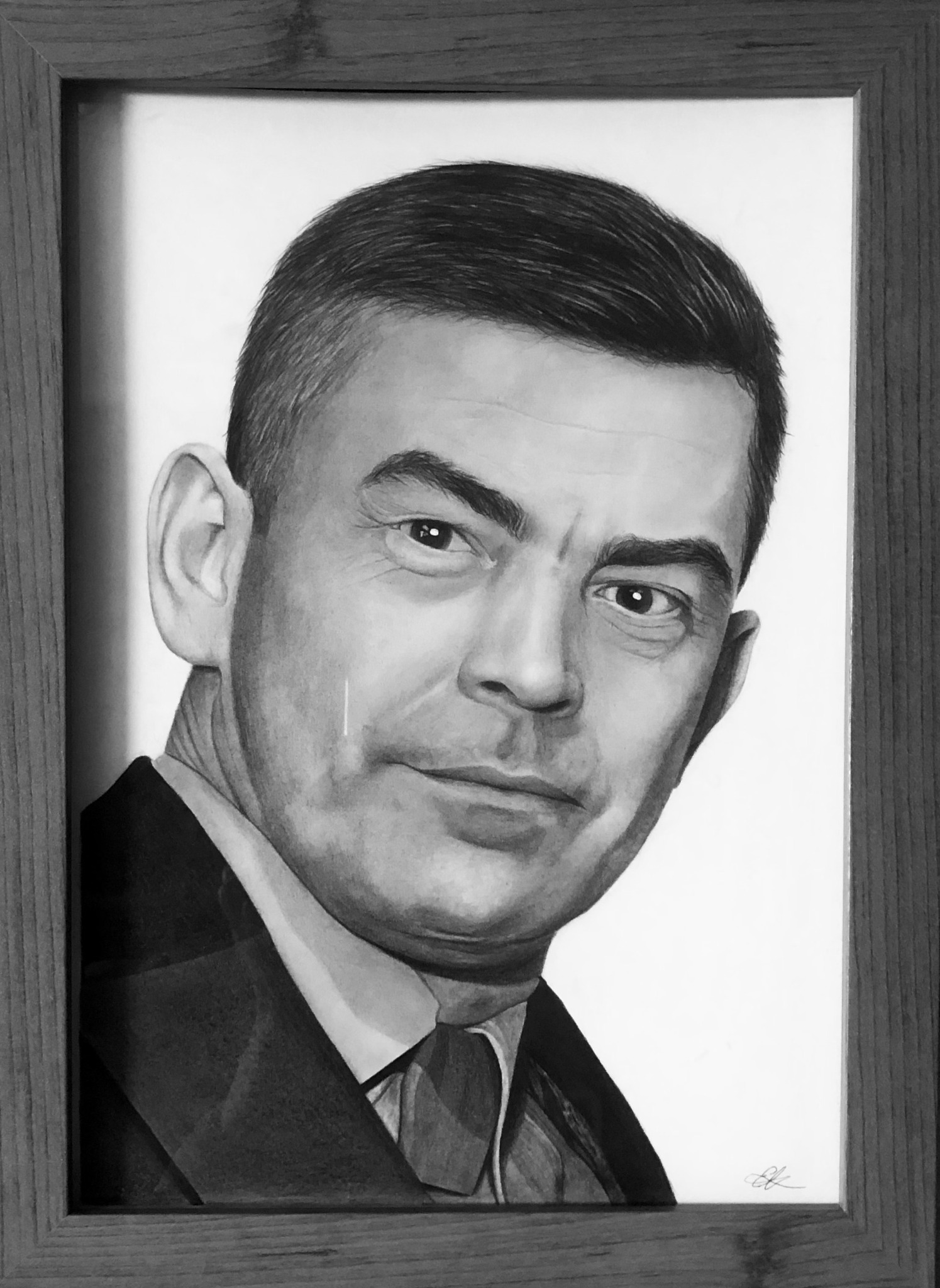 Portret A4 - ołówek. Prezent dla wychowawcy wykonany na zakończenie roku szkolnego :) kwiecień 2023