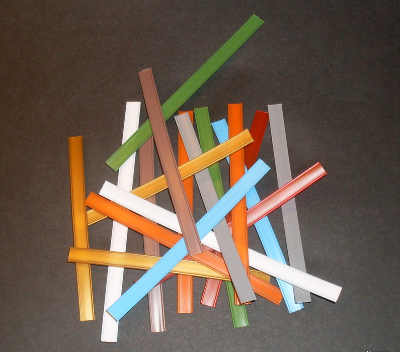 Klipsy z taśmy CLIPBAND do zamykania woreczków i torebek foliowych oraz papierowych - różne kolory i długości.