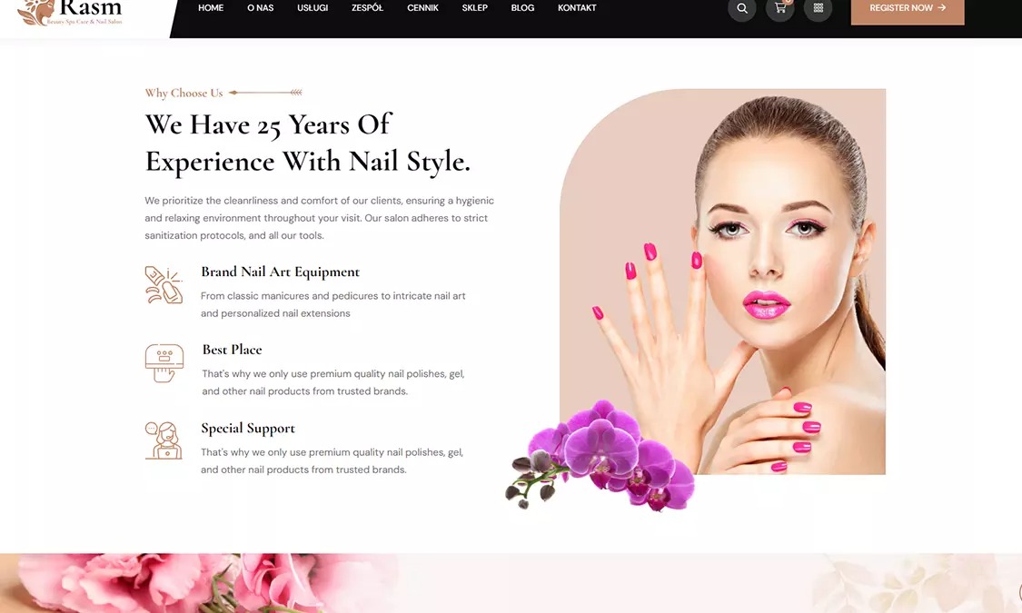 Projekt strony internetowej salonu kosmetycznego z modelką prezentującą manicure w kolorze fuksji i kwiatami orchidei w rogu.