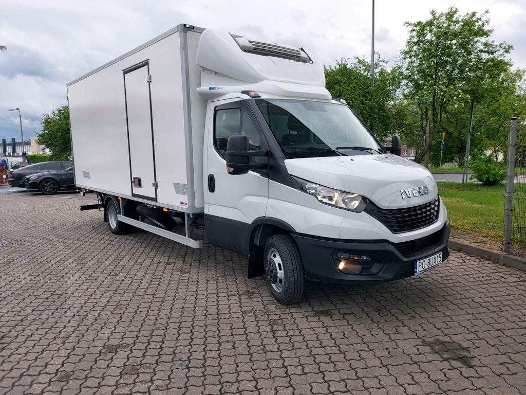 Iveco 50 Z agregatem chłodzącym Winda załadowcza do 1 tony