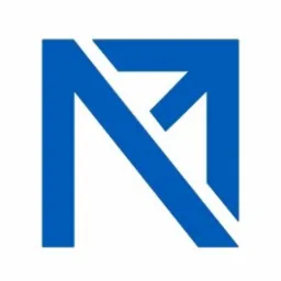 Niebieskie logo w kształcie stylizowanej litery M z wkomponowaną strzałką skierowaną w górę, na białym tle.
