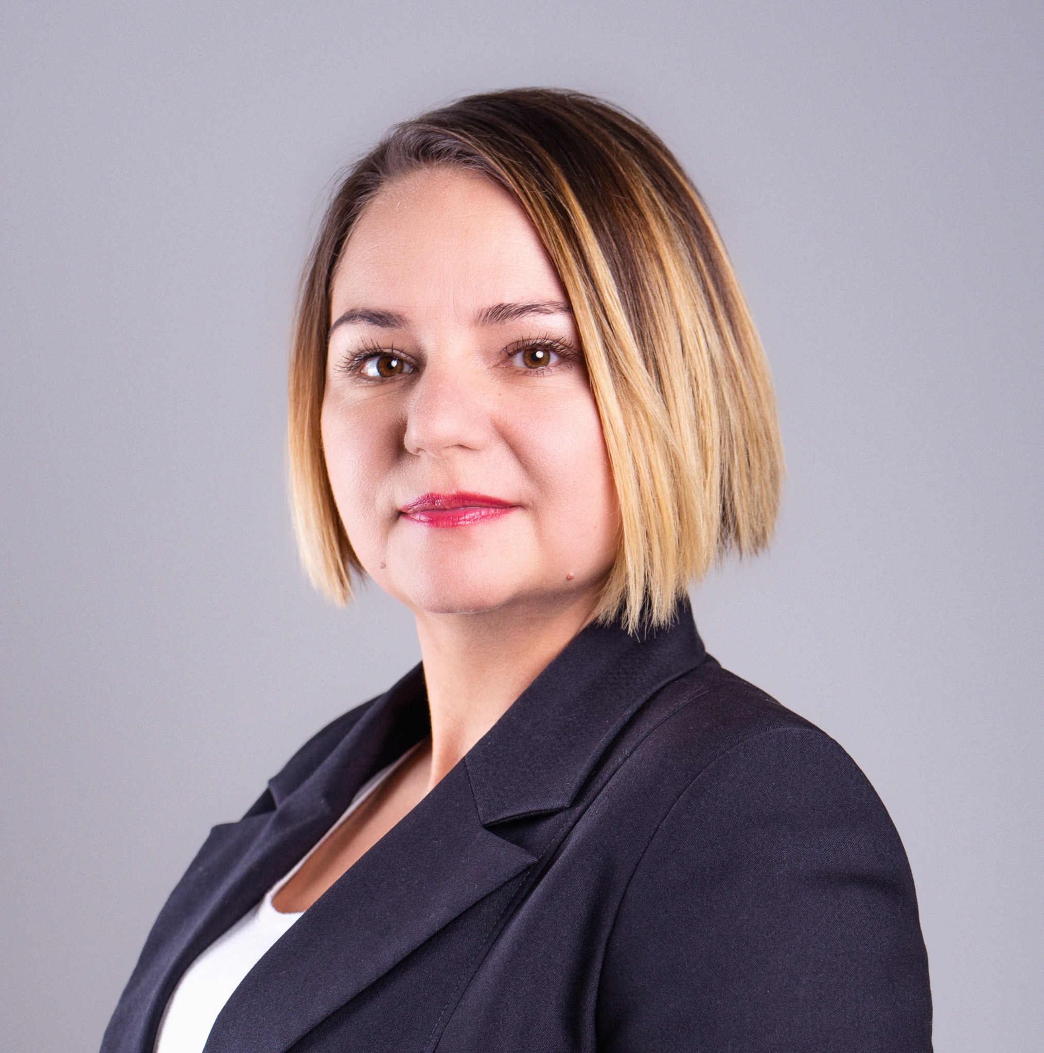 Sprzedaj korzystnie, kup mądrze, wynajmij dobrze - wybierz właściwego agenta.