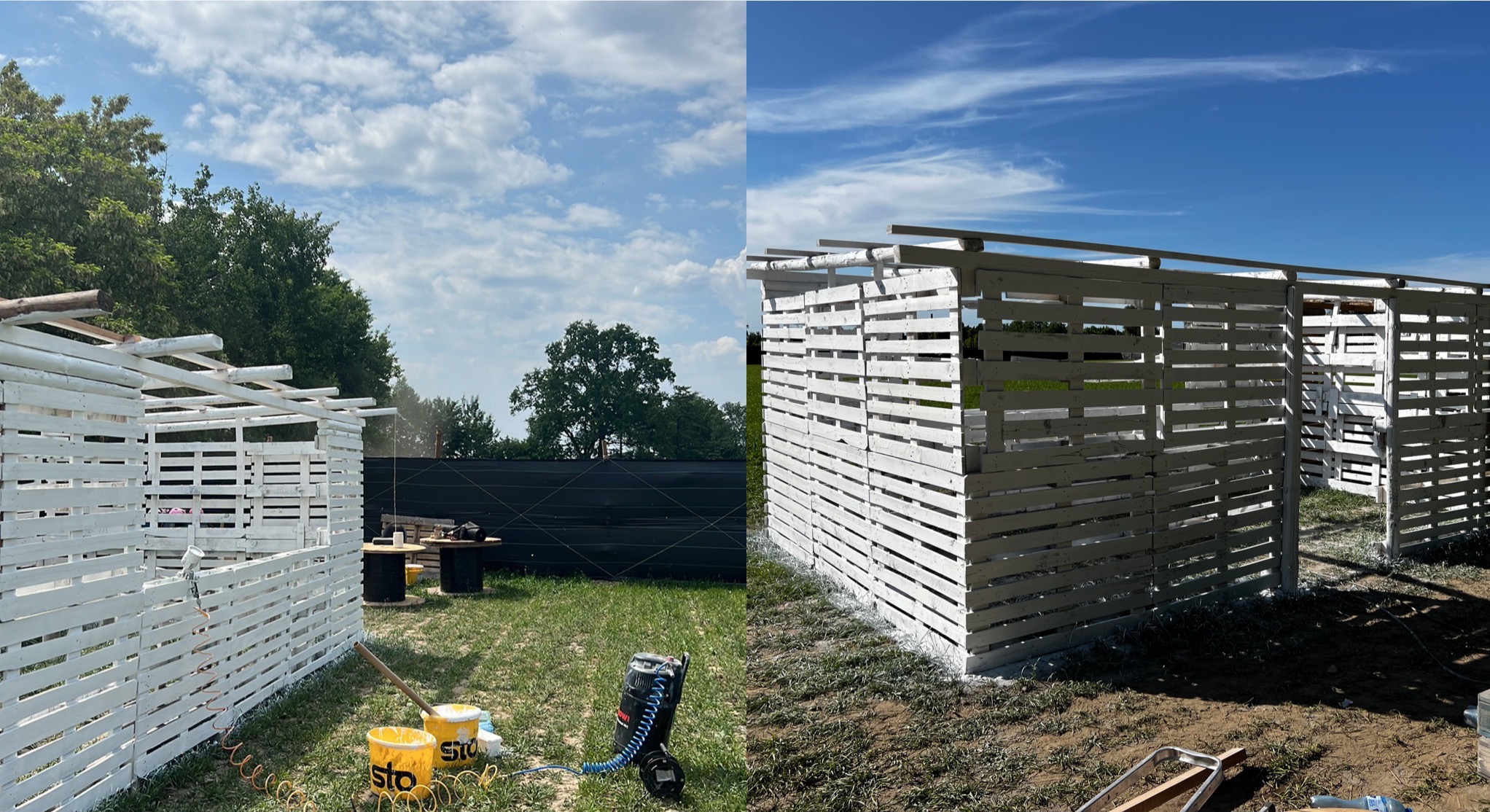 Malowanie białej, drewnianej konstrukcji z palet na zewnątrz, widoczne pędzle, wiaderka z farbą Sto i kompresor malarski.