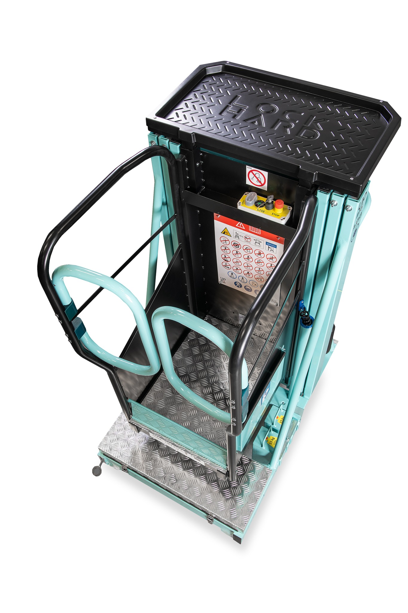 Kompaktowa platforma robocza z metalową kratownicą podłogową, błękitnymi poręczami i czarną górną osłoną z napisem 'HOSK HARD', widoczna tabliczka ostrzegawcza z piktogramami.