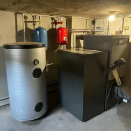 Kotłownia z kotłem na biomasę BIAWAR PELLUX 200 20 KW