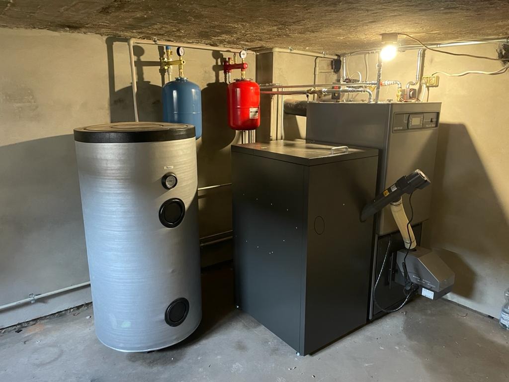 Kotłownia z kotłem na biomasę BIAWAR PELLUX 200 20 KW