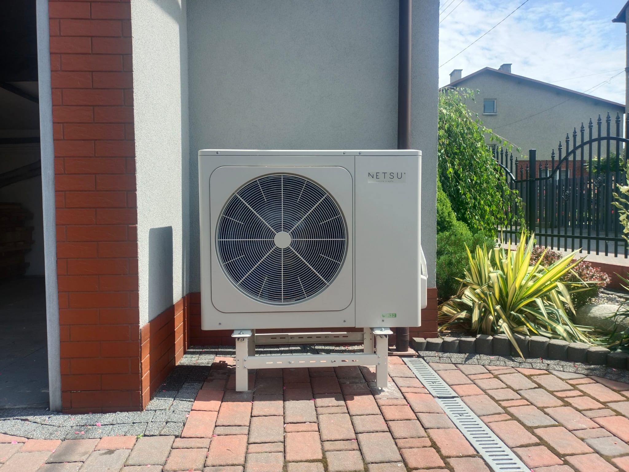 Pompa ciepła typu Split Powietrze-Woda NETSU 12 KW