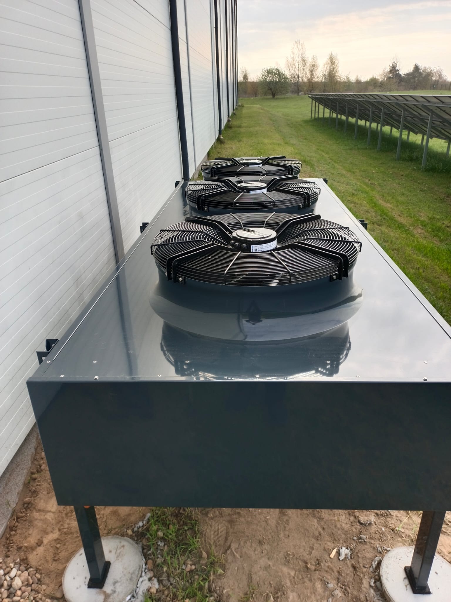 Pompa ciepła typu Split Powietrze-Woda 80 KW OCHSNER