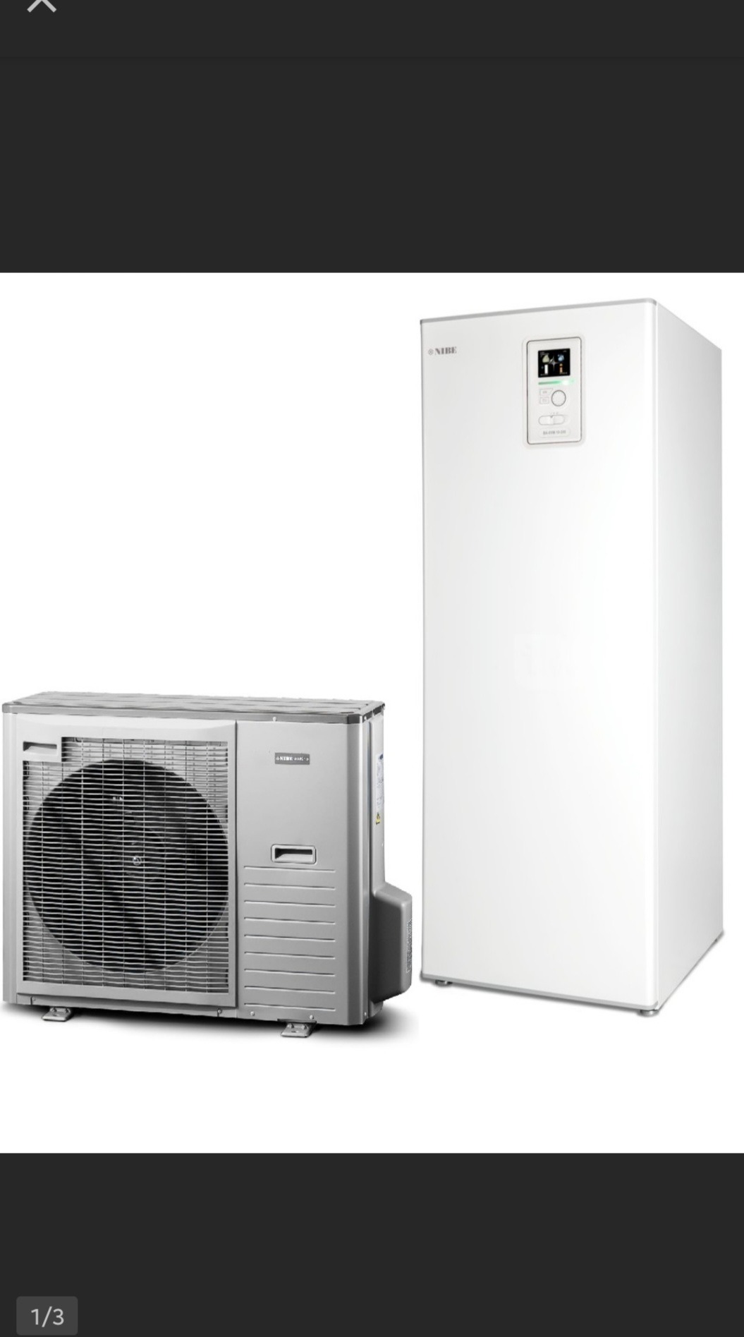 Dwie jednostki urządzenia grzewczego Nibe: szara zewnętrzna z wentylatorem i biała wewnętrzna z panelem sterowania, na białym tle.