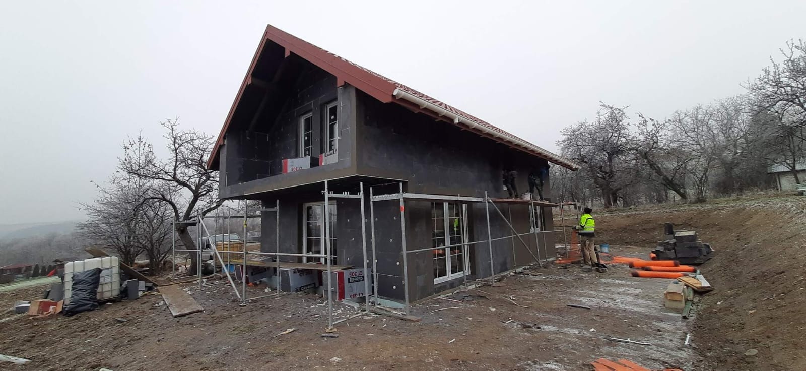 Ocieplenie styropianem grafitowym 20 cm domku na zgłoszenie