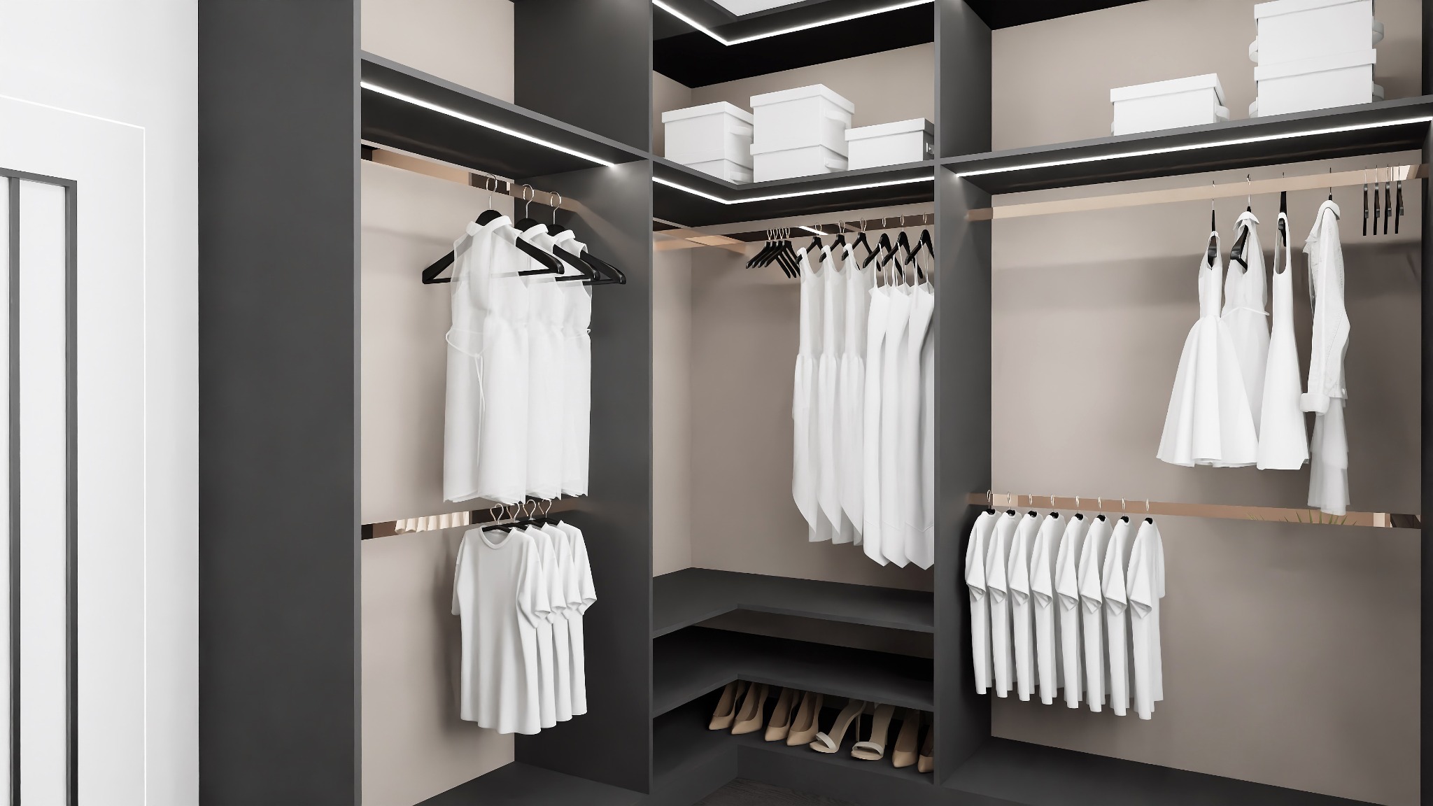 Wnętrze nowoczesnej garderoby w odcieniach szarości i beżu, z białymi ubraniami wiszącymi na wieszakach, oświetleniem LED i rzędem beżowych szpilek na półce.