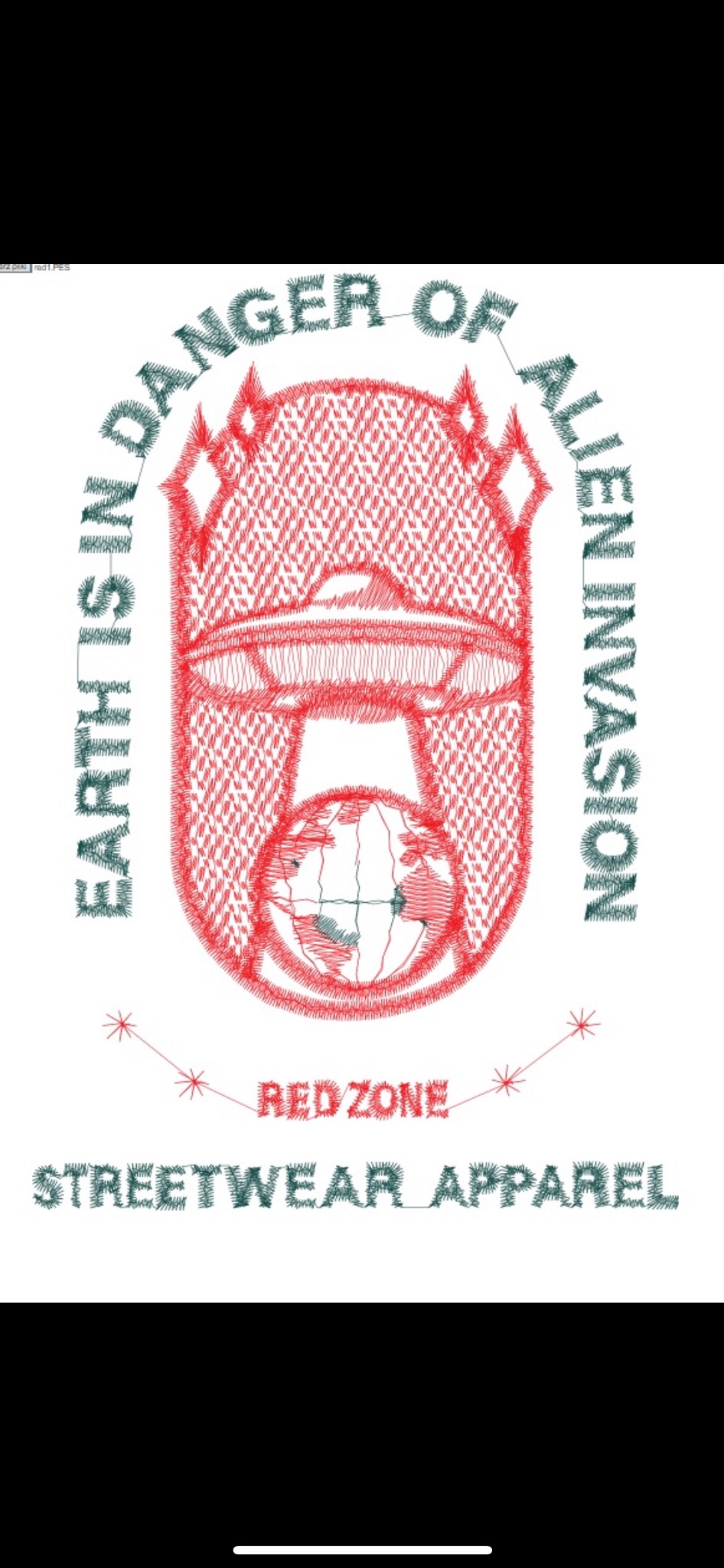 Grafika z haftowanym motywem UFO nad globusem, otoczona napisem 'Earth is in danger of alien invasion', 'Red Zone' i 'Streetwear Apparel', wykonana w czerwieni i zieleni.