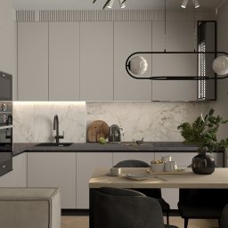 Pracownia Architektury Wnętrz Klaudia Woźniak - Nowoczesna kuchnia w odcieniach szarości z marmurowym backsplash, czarnym osprzętem i minimalistyczną lampą wiszącą nad drewnianym stołem jadalnym z zastawą.