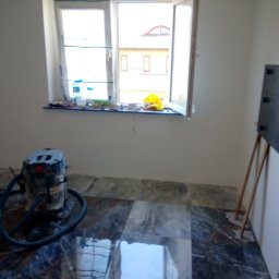 Glazurnik Małomice 1