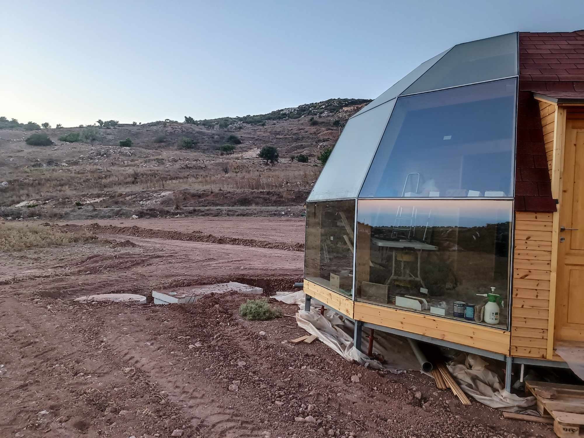 Kopuła z przeszkleniami