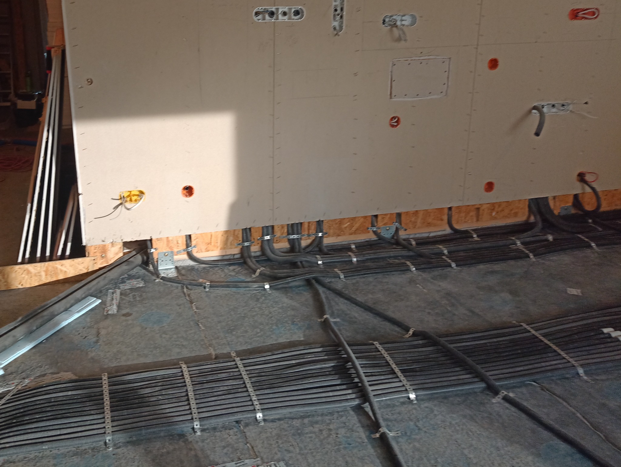 instalacje elektryczne