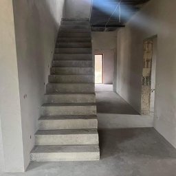 Domy murowane Piekoszów 4