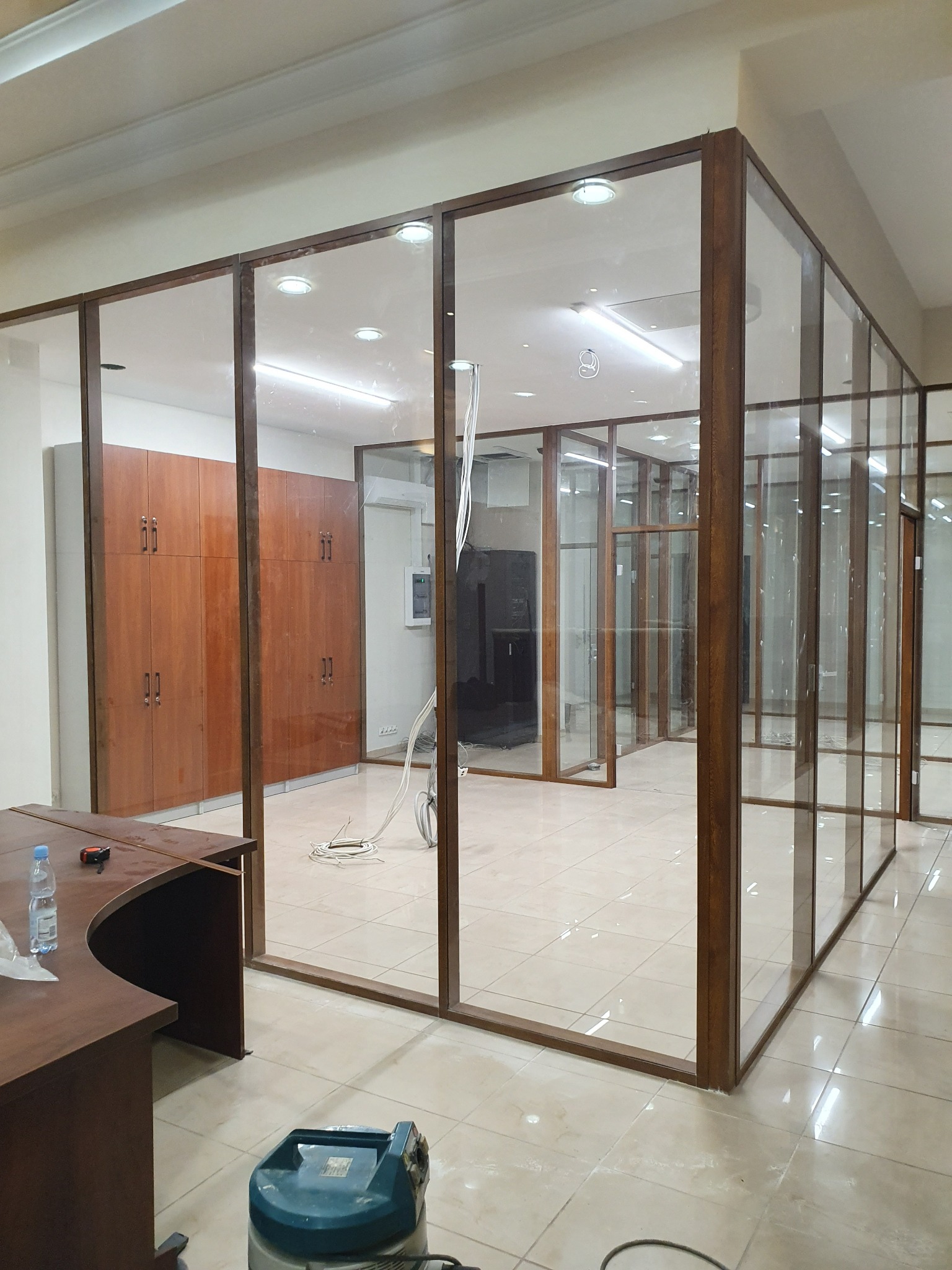 Szklane zabudowy wewnętrzne