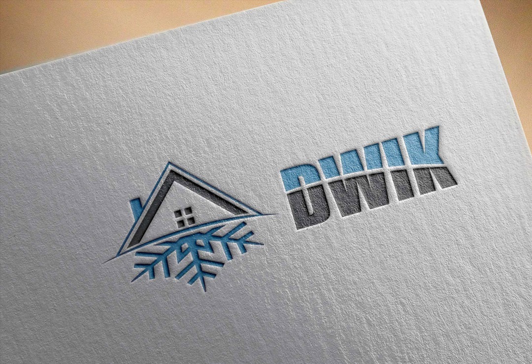 Teksturowane tło prezentuje tłoczone logo firmy DWIK: grafika domu z dachem i płatkiem śniegu poniżej oraz nazwę firmy w kolorach szaro-niebieskich.