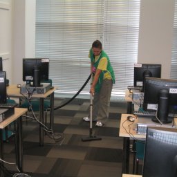 Sprzątanie oraz utrzymanie czystości w biurach