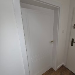 Drzwi wewnętrzne przyglowe, PORTA Vector V, Malowany Biały UV