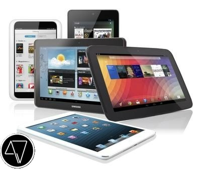 Grupowe ujęcie kilku tabletów różnych marek (Apple, Samsung, inne), z włączonymi ekranami prezentującymi różne interfejsy i aplikacje, ustawione na białym tle.