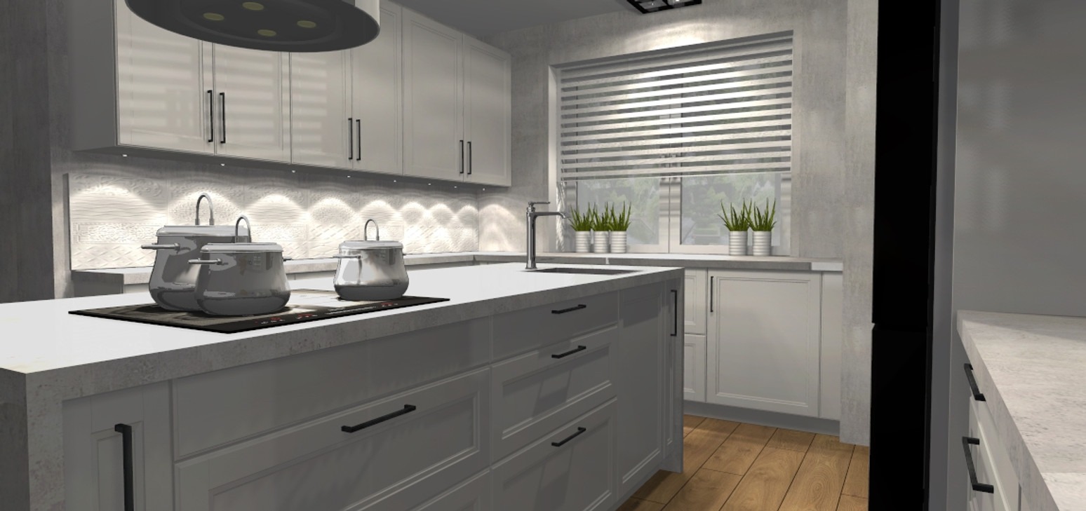 Wizualizacja jasnej kuchni z wyspą, białe szafki z czarnymi uchwytami, szare blaty, płyta indukcyjna z dwoma garnkami, żaluzje w oknie, drewniana podłoga, oświetlenie podszafkowe.