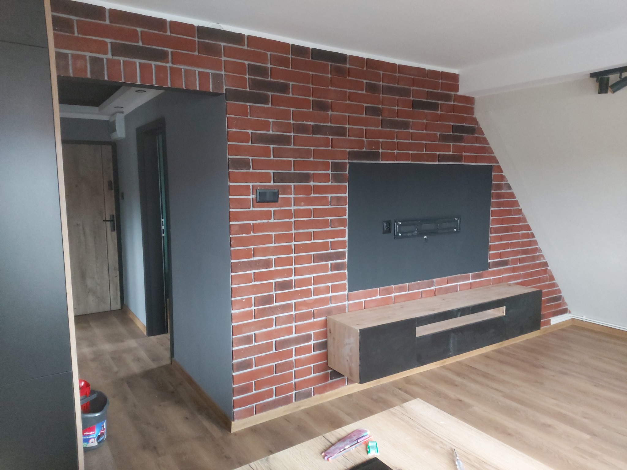 Zobacz jak wykonałem ściankę telewizyjną