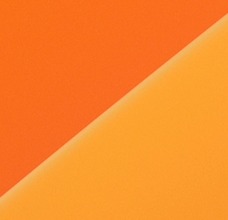Abstrakcyjne tło podzielone ukośną linią na dwie części w odcieniach pomarańczowego, z delikatnym gradientem.