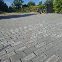 Układanie kostki brukowej Wiry 2
