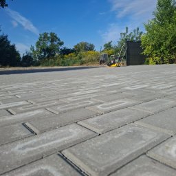 Układanie kostki brukowej Wiry 1