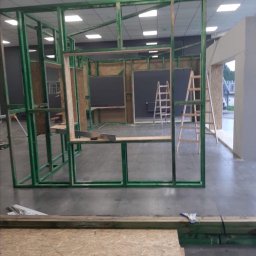 Oferujemy pracę z płytami G-k , szpachlowanie , malowanie , gładzie natryskowe , zabudowy kominków 