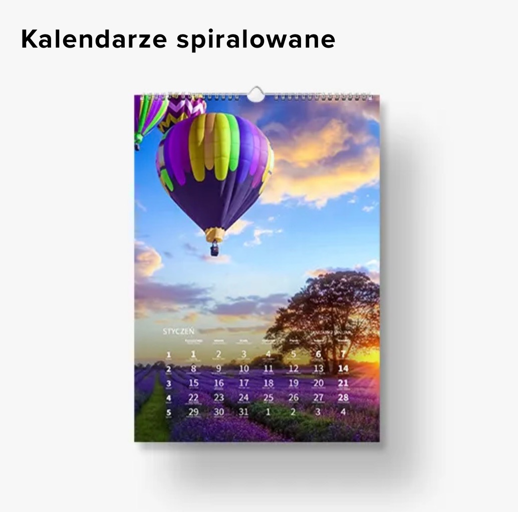 Kalendarz spiralowany z motywem balonu na tle zachodu słońca i pola lawendy, wydrukowany w Żarach, widoczny miesiąc styczeń.