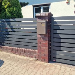 GRANSCAL – Ogrodzenia aluminiowe | Ogrodzenia pionowe | Nowoczesne ogrodzenia