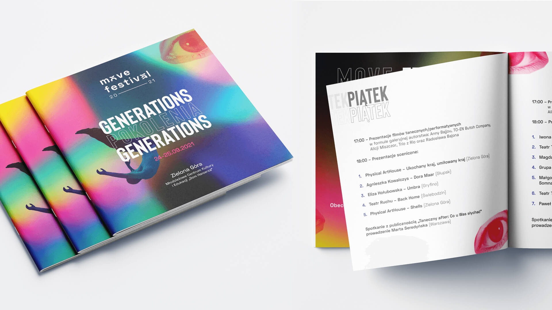 Stos ulotek z kolorową grafiką promującą festiwal taneczny 'Move Festival 20-21', z widocznym programem wydarzeń wewnątrz