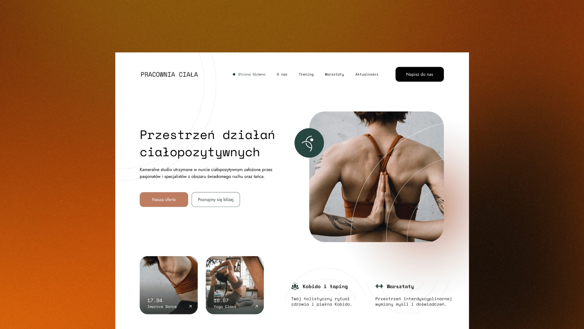 Projekt strony internetowej studia ruchu i tańca, prezentujący przestrzeń działań ciałopozytywnych z elementami graficznymi i zdjęciem kobiety w pozycji jogi.