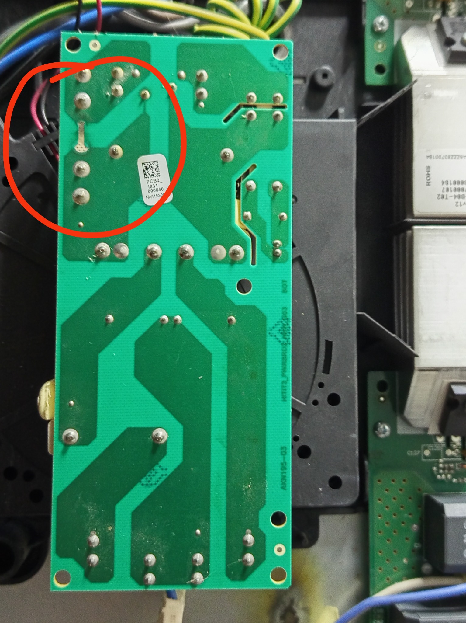 Naprawa uszkodzonego kodułu mocy i zasilacza w płycie indukcyjnej Beko