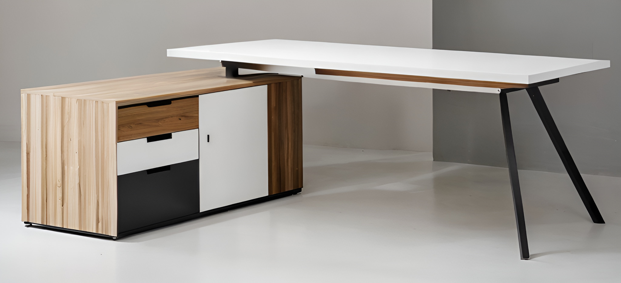 Nowoczesne biurko na wymiar z drewnianym korpusem, białym blatem i czarnymi nogami, widoczne trzy szuflady w kolorach drewna, białym i czarnym.