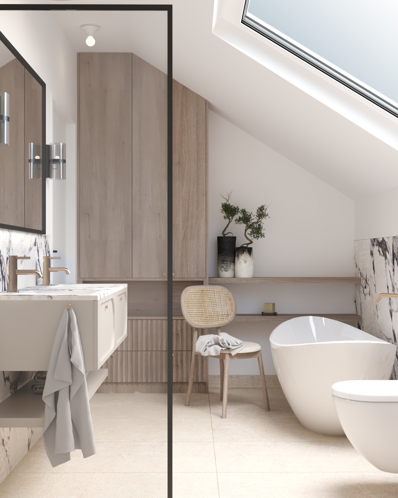 Jasna łazienka na poddaszu z wanną wolnostojącą, umywalką z marmurowym blatem i drewnianymi szafkami, oświetlona oknem dachowym, z krzesłem z rattanu i ręcznikiem.