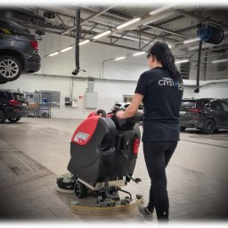 Sprzątanie salonów samochodowych