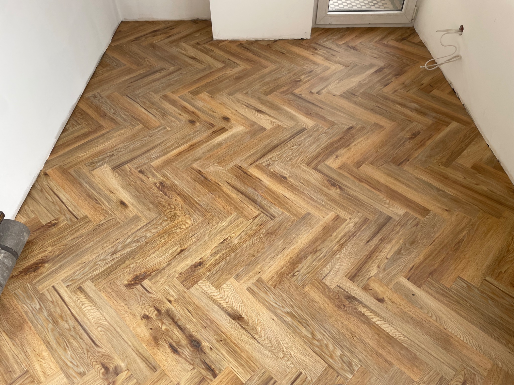 Panel winylowy project floor ułożony w jodełkę